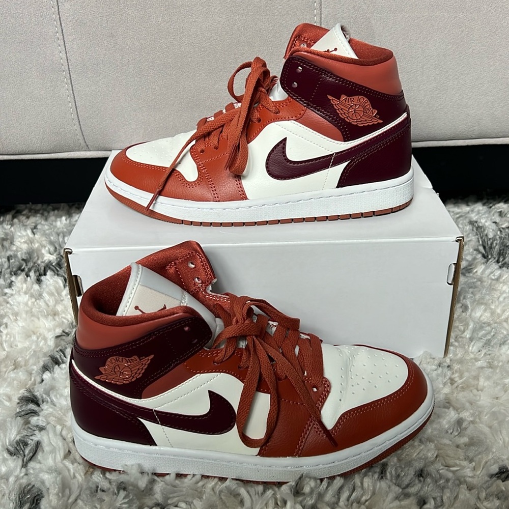 Wmns Air Jordan 1 Mid - “Sky J Orange” Dusty Peach/Night Maroon